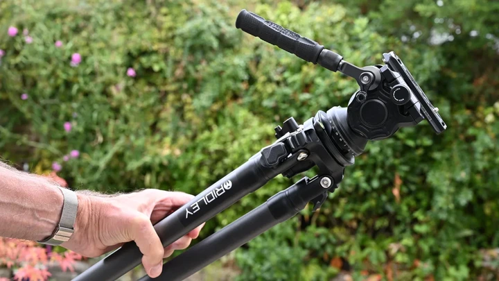 3 Legged Thing Ridley tripod kit review: the real deal, this pro-grade carbon fiber kit for hybrid photographers comes complete with a leveling base and fluid head