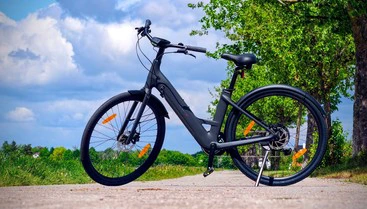 Urtopia Carbon 1 ST im Test: Leichtes City-E-Bike mit GPS, Alarm & Fingerprint