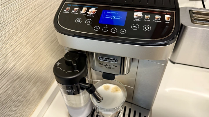 I’m Hot for De’Longhi’s New Automatic Espresso Machine That Also Does Cold Brew