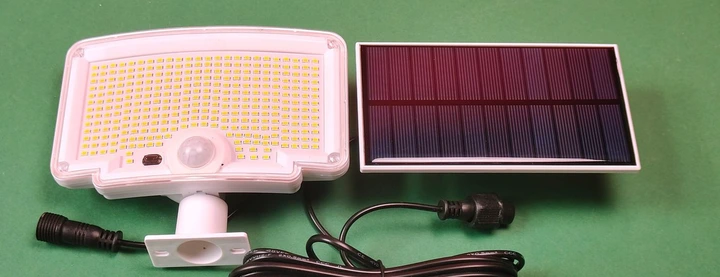 Nipify Solarleuchte mit Bewegungsmelder im Test: günstig, kabellos und hell