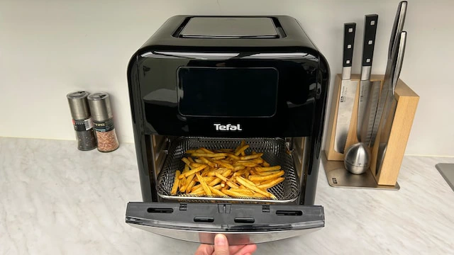 Deal für Mini-Backofen: Tefals kleiner Heißluft-Ofen kostet aktuell nur 109 Euro