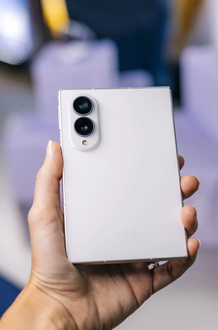 Galaxy Z Fold 8 to zmiana, na którą czekałem. Koniec z pilotem do telewizora