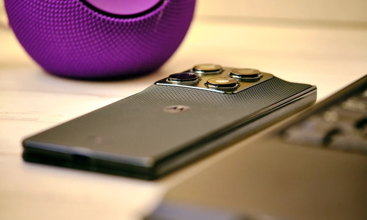Motorola Razr Fold, análisis: vine porque me encantan los móviles plegables, me quedé por la cámara a la altura de un Ultra