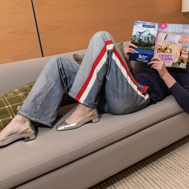 I Finally Tried Rag & Bone's Viral Sweatpants Jeans—and They're Worth Every Penny