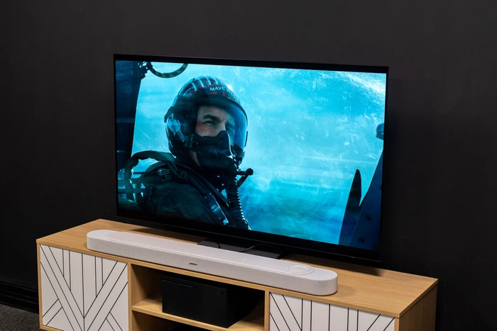 Test Bose Lifestyle Ultra Soundbar : une barre de son luxueuse qui cache quelques lacunes