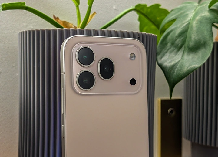 Oto mój nowy ulubiony telefon. Ma tylko jeden problem, który wyśmiejecie