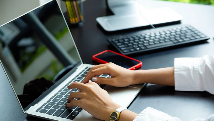 Norton AntiVirus Plus à 25€ vs TotalAV Premium à 19€ : vraie économie ou compromis sur la sécurité ?