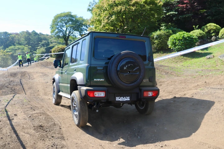 オフロードに強いうえ、価格も魅力！スズキ「ジムニー ノマド」改良新型に試乗して分かった本格クロカンの実力