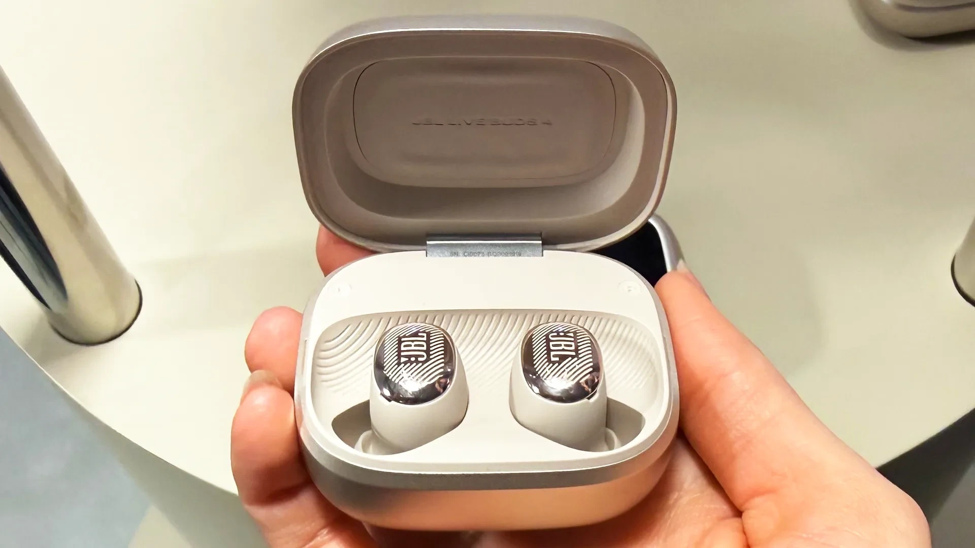 JBL's new earbuds do one thing I've never seen on AirPods, Sonys, Bose, or Samsung earbuds — every audio brand needs to take note