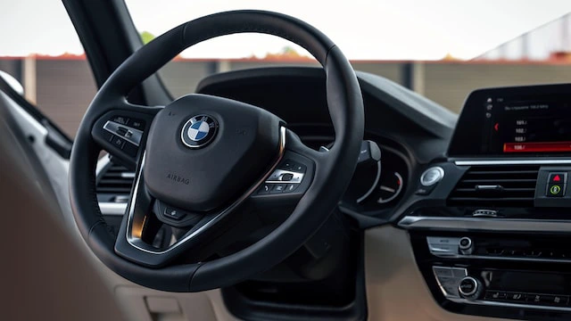 Erhöhte Brand- und Kurzschluss-Gefahr: BMW startet dringenden Rückruf für gleich 13 Modelle